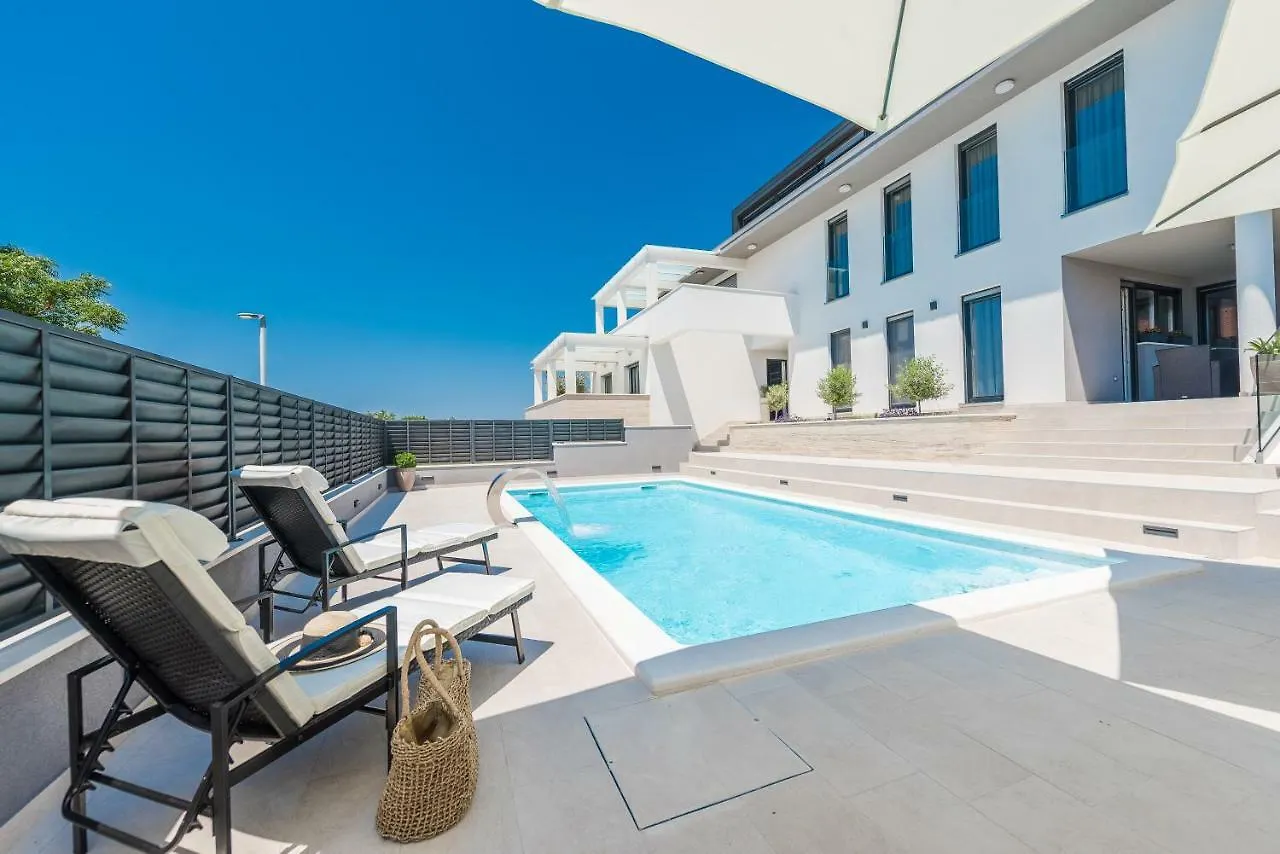 Villa Franica Zadar 0*,  Croatia